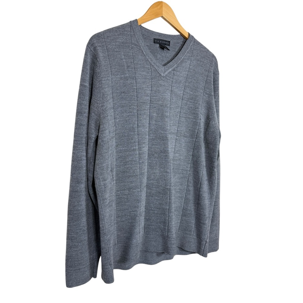 VIA Europa Mens Grey V-Neck Pullover Sweater Size Large - Picture 2 of 7